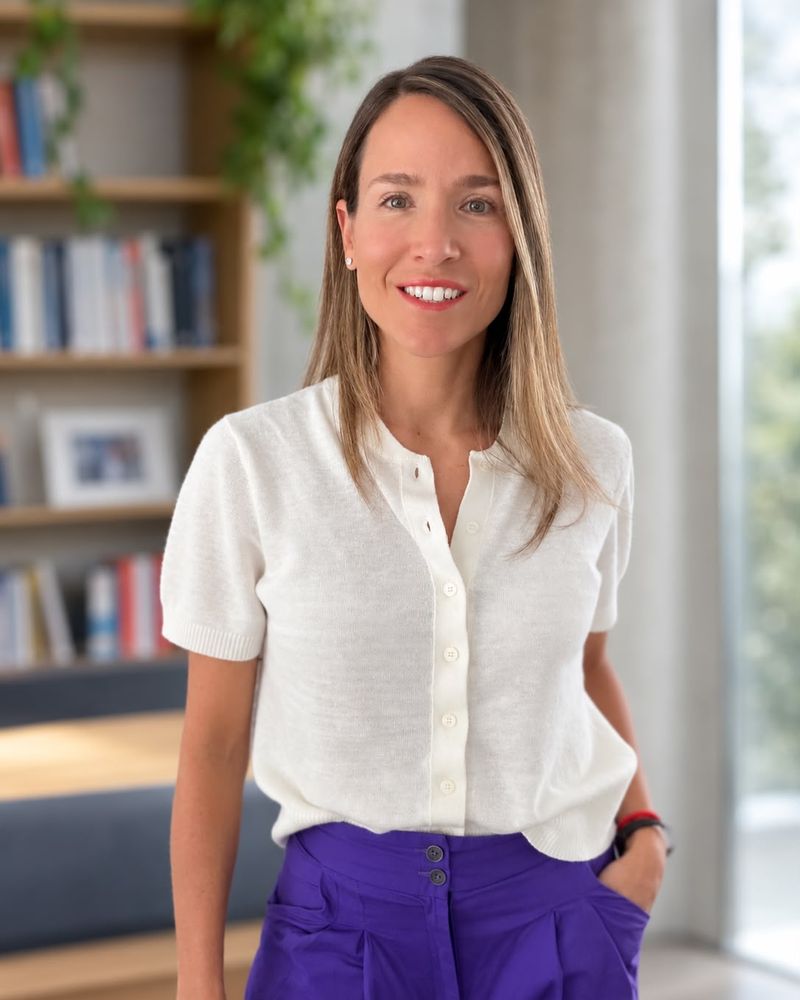 Retrato de Agustina Lacarte, consultora educativa